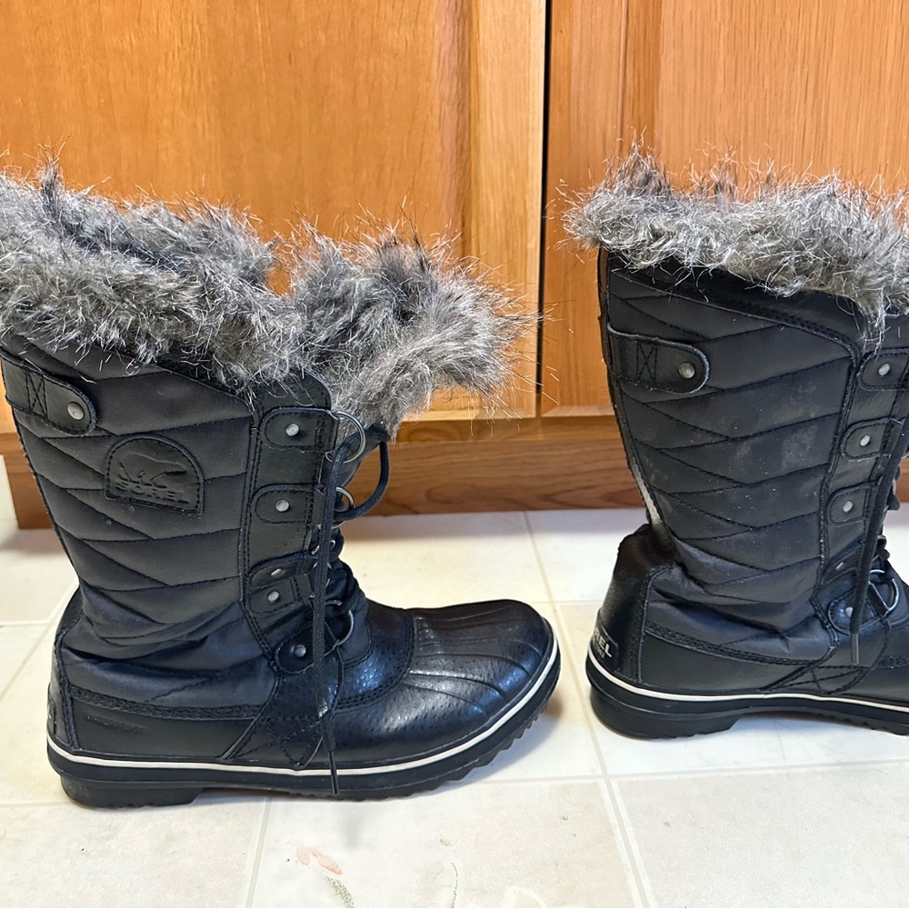 SOREL size 10 winter boots - Picture 4 of 6